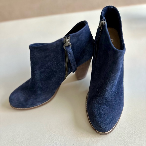 Splendid blue suede bootie 3 1/2” heel Great Condition size 8 - Picture 3 of 6